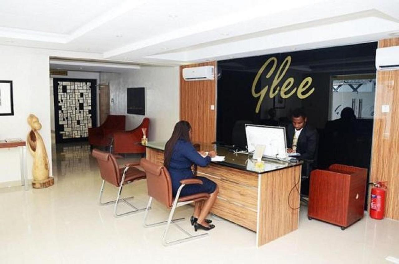 Glee Hotel Aliayabiagba Εξωτερικό φωτογραφία